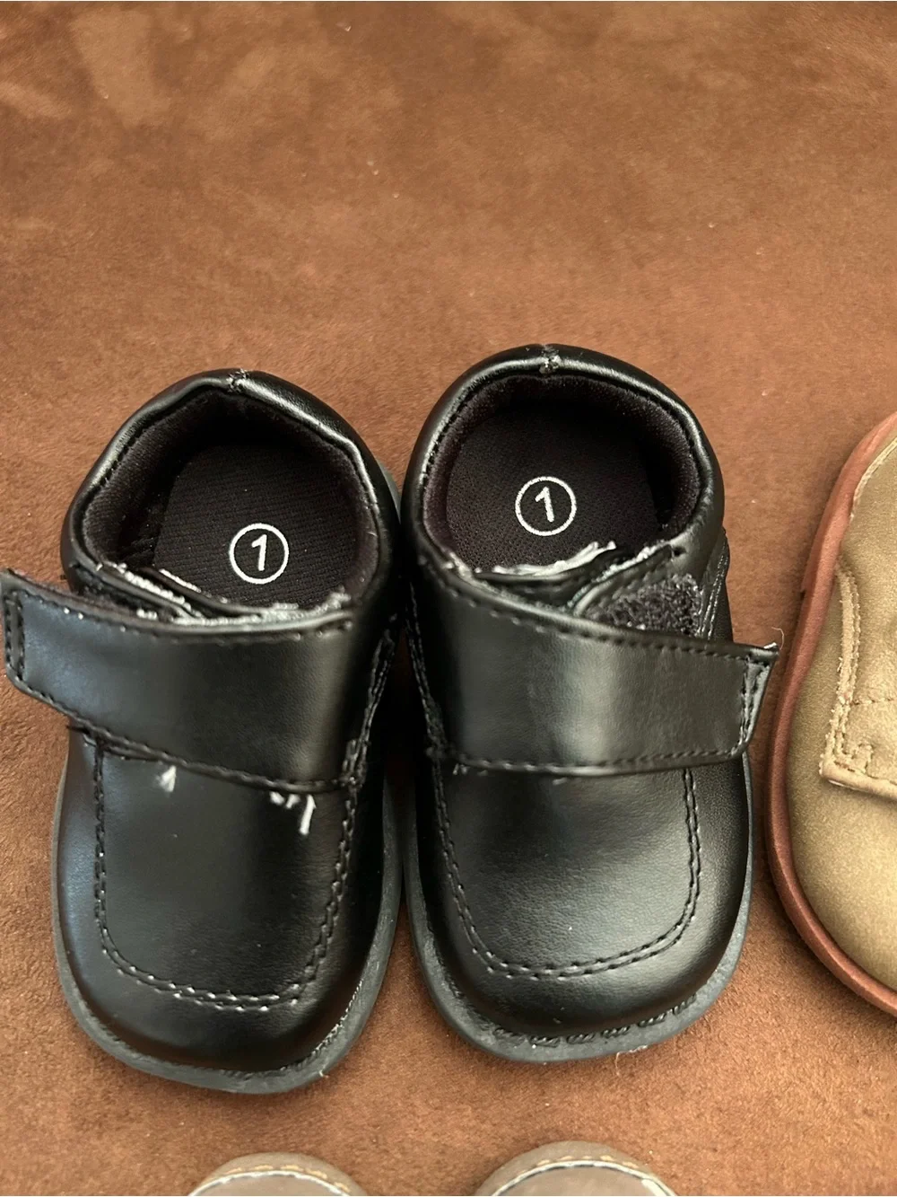 Lot of baby shoes (sizes NB, 0-3mo, size 1)